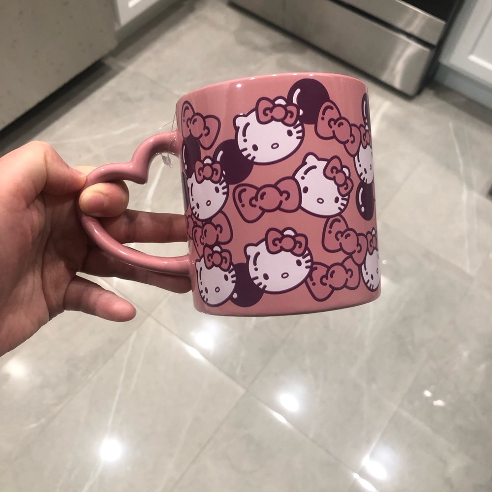 Hello kitty cup